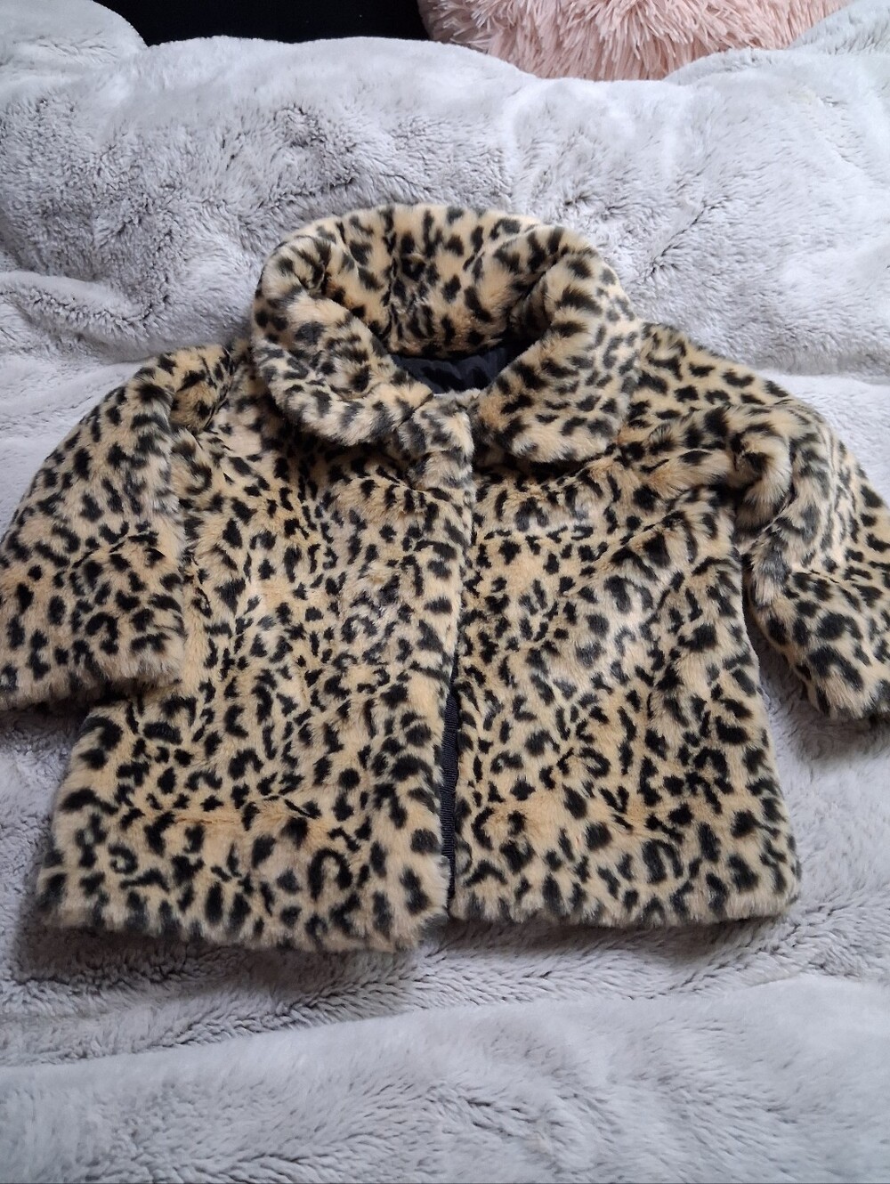 Cherokee Leopard Print Faux Fur Jacket - Tan & Black